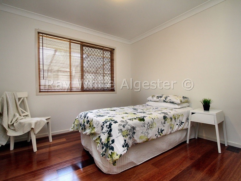 14 Scarlet Oak Place, Calamvale QLD 4116