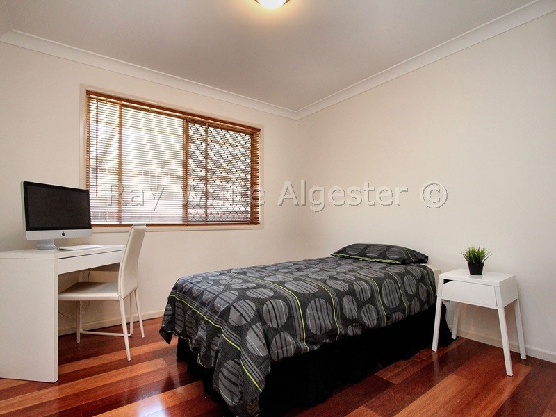 14 Scarlet Oak Place, Calamvale QLD 4116