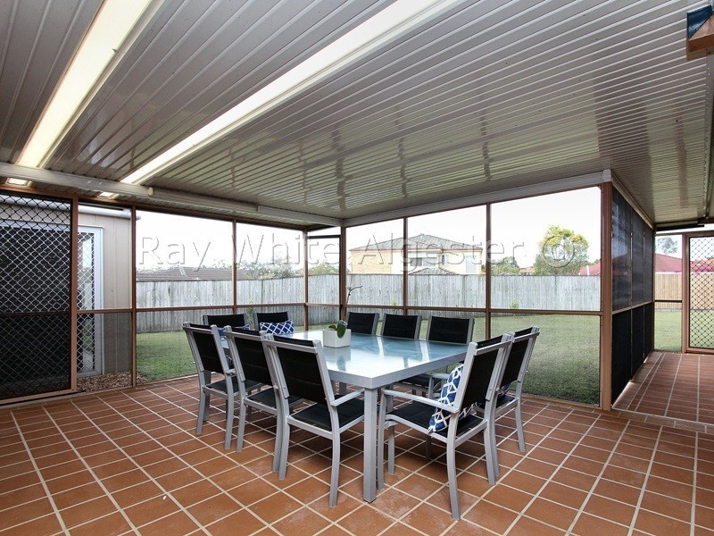20 Conimbla Close, Parkinson QLD 4115