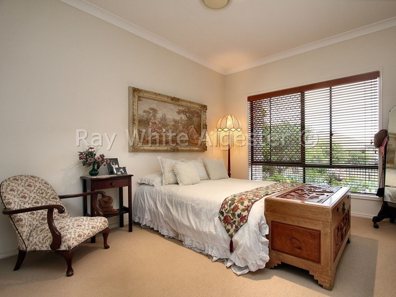 15 Watarrka Drive, Parkinson QLD 4115