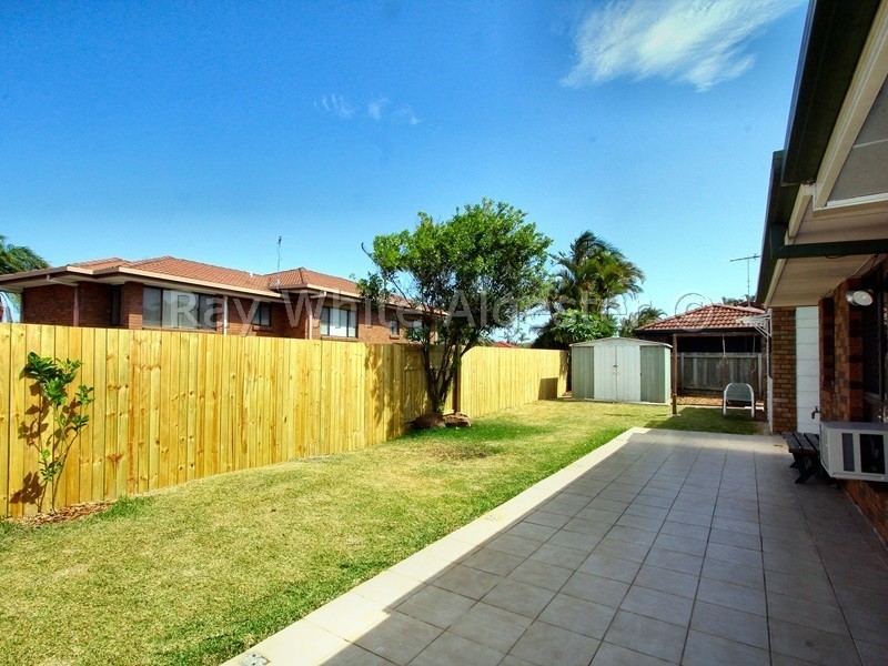 8 Forest Court, Algester QLD 4115