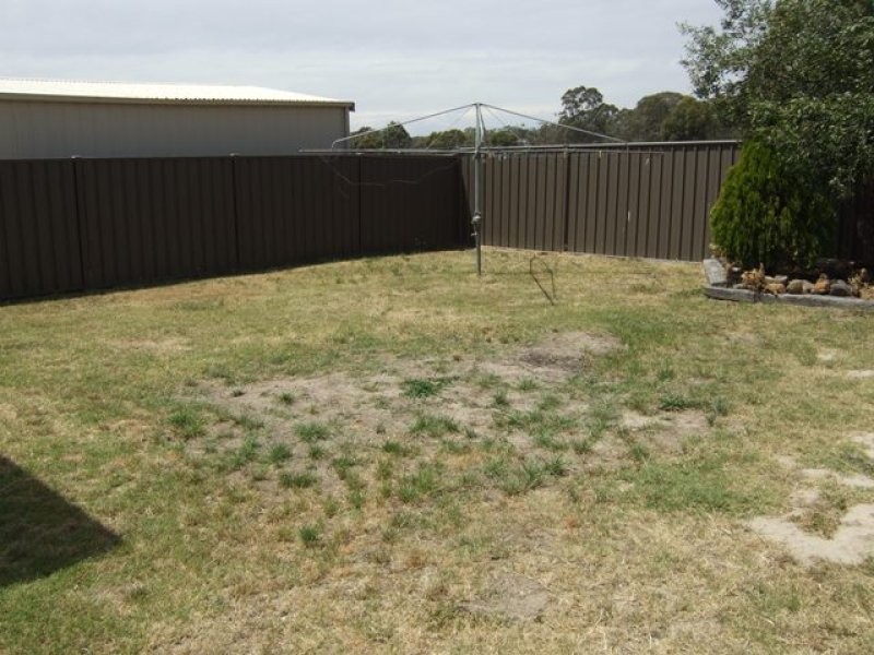 12 Redbank Road, Seymour VIC 3660