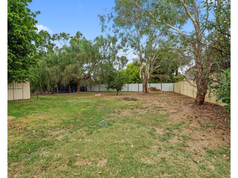 12 Daisy Street, Violet Town VIC 3669