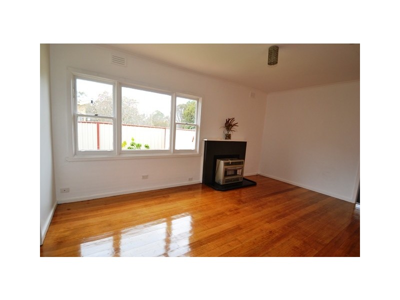 113 High, Seymour VIC 3660