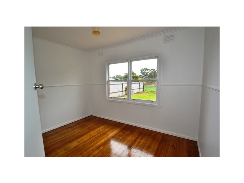 113 High, Seymour VIC 3660