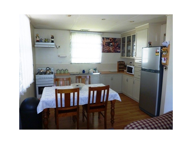 2 Monash  Drive, Seymour VIC 3660