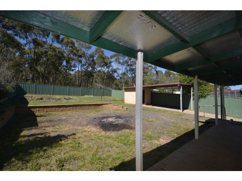 65 Chisholm Crescent, Seymour VIC 3660