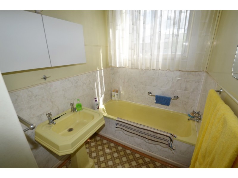 4 President Street, Seymour VIC 3660