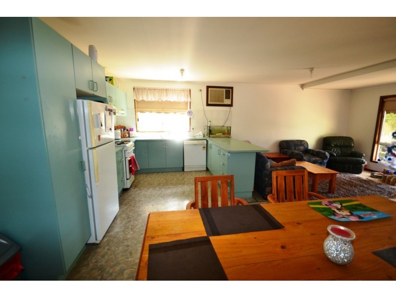 7 Loco Street, Seymour VIC 3660