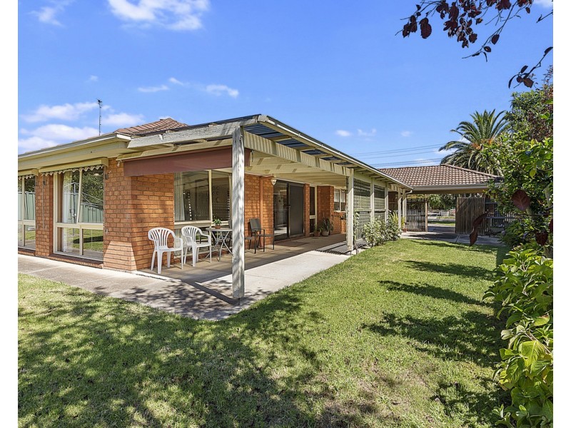 17 Guild Street, Seymour VIC 3660