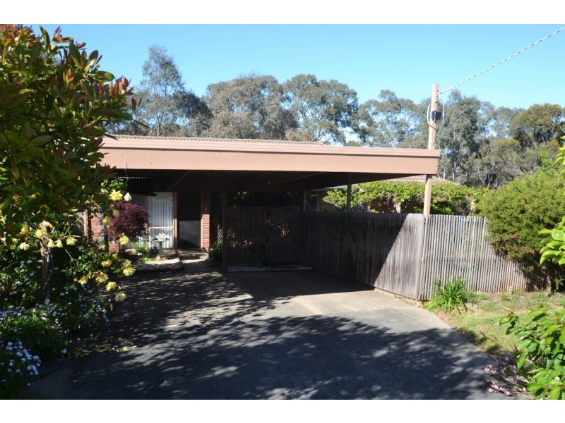 44 Hanley Cres, Seymour VIC 3660