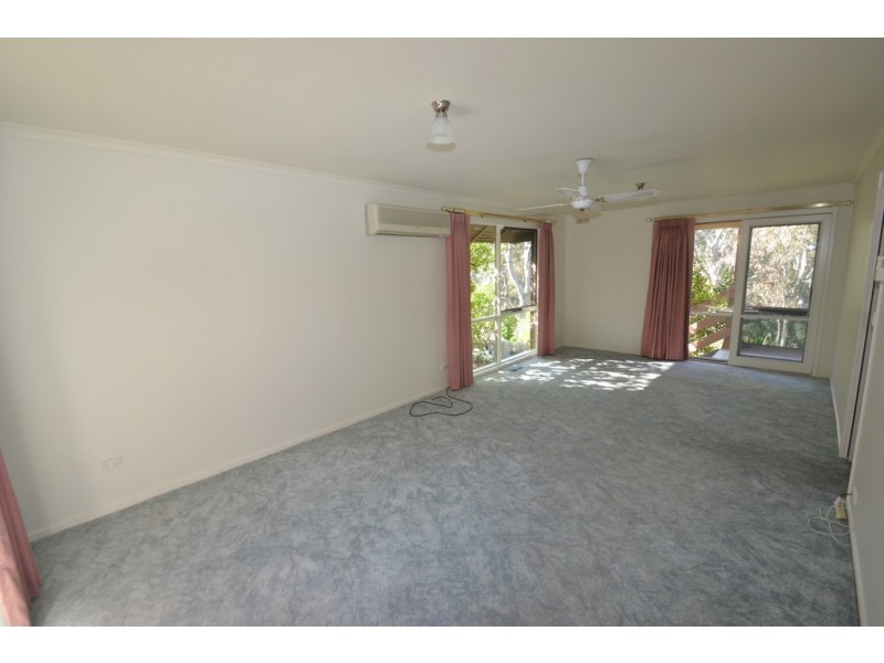 44 Hanley Cres, Seymour VIC 3660