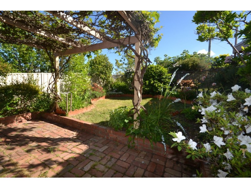 44 Hanley Cres, Seymour VIC 3660