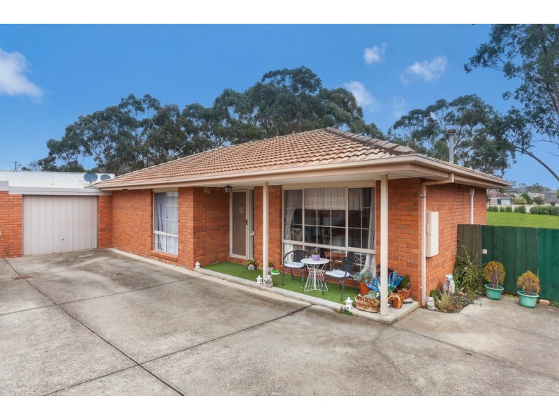 2/11 Delatite Road, Seymour VIC 3660