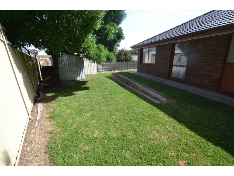 9 Heffey Court, Seymour VIC 3660