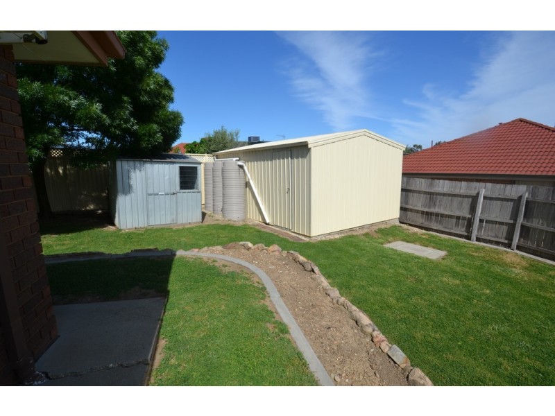 9 Heffey Court, Seymour VIC 3660