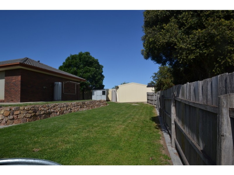 9 Heffey Court, Seymour VIC 3660