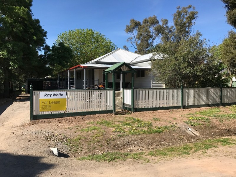 11 Cowslip St, Violet Town VIC 3669