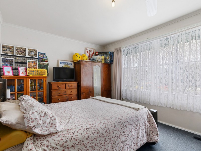 17 Howe Street, Seymour VIC 3660