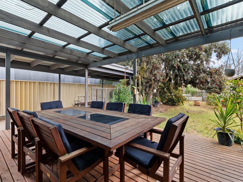 17 Howe Street, Seymour VIC 3660