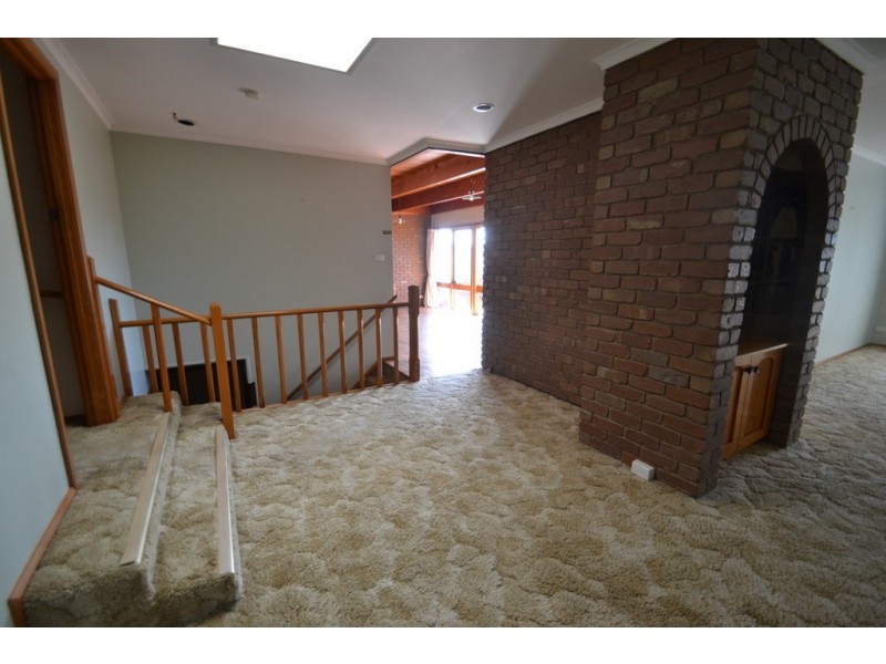 22 Priestley Cres, Seymour VIC 3660