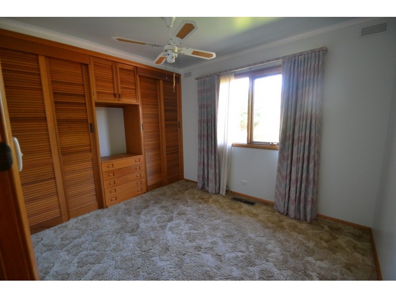 22 Priestley Cres, Seymour VIC 3660