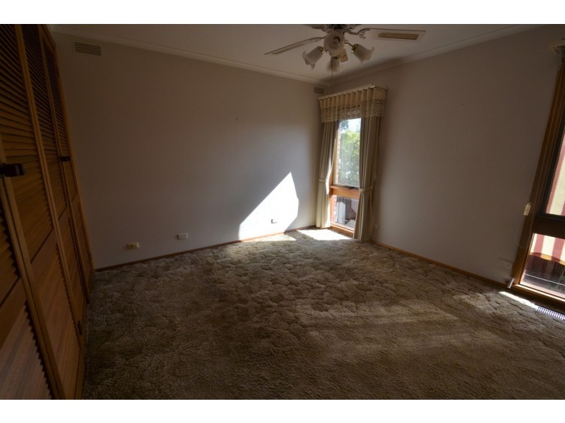 22 Priestley Cres, Seymour VIC 3660