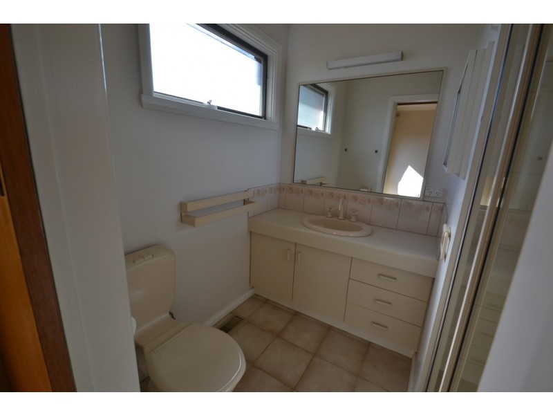 22 Priestley Cres, Seymour VIC 3660