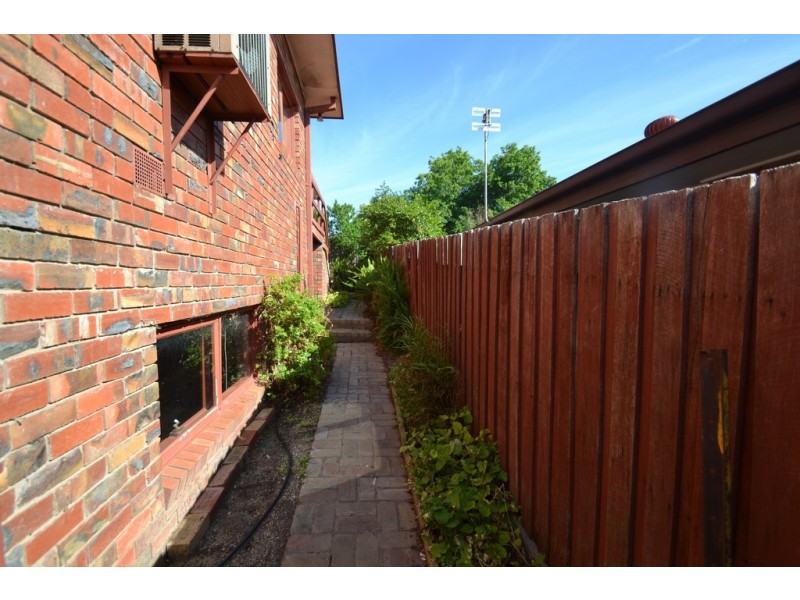 22 Priestley Cres, Seymour VIC 3660