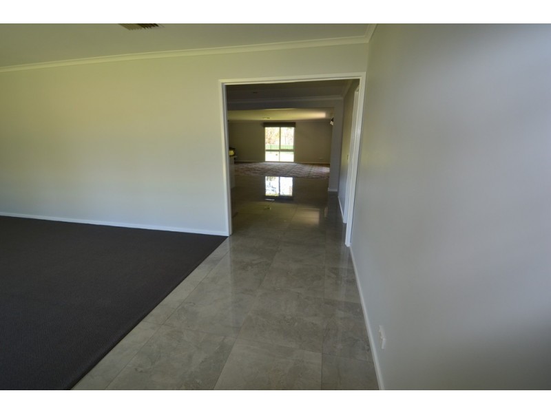 6 Dempsey Road, Seymour VIC 3660