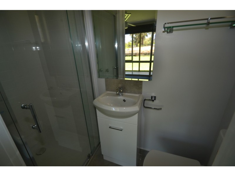 6 Dempsey Road, Seymour VIC 3660