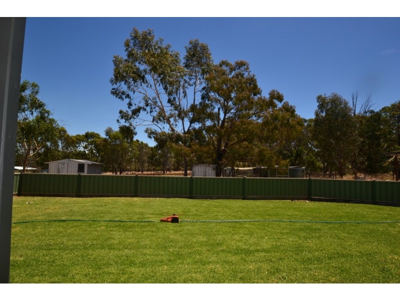 6 Dempsey Road, Seymour VIC 3660