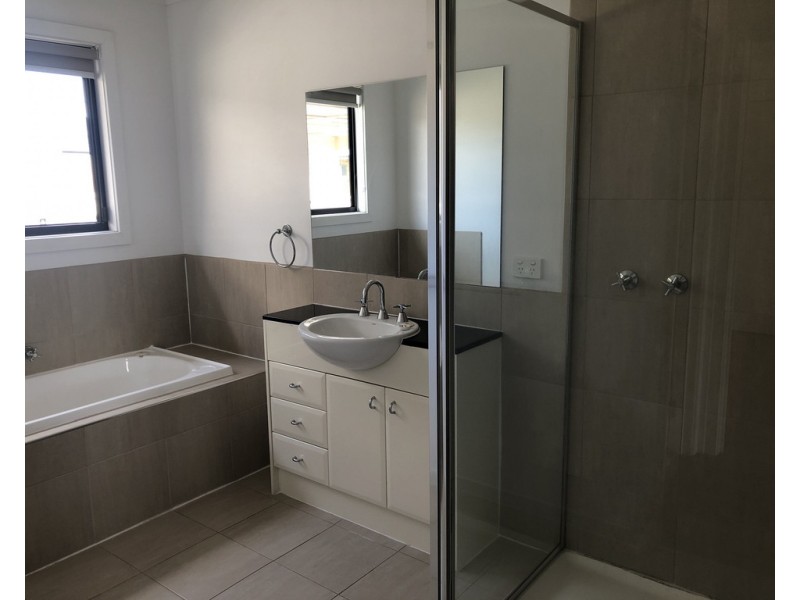 10A Howitt Avenue, Euroa VIC 3666