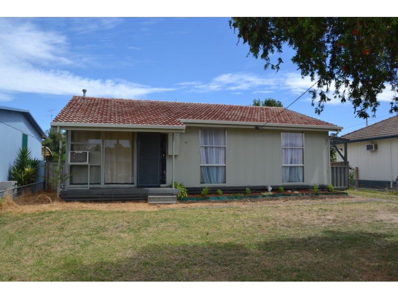 47 Sinclair Cres, Seymour VIC 3660