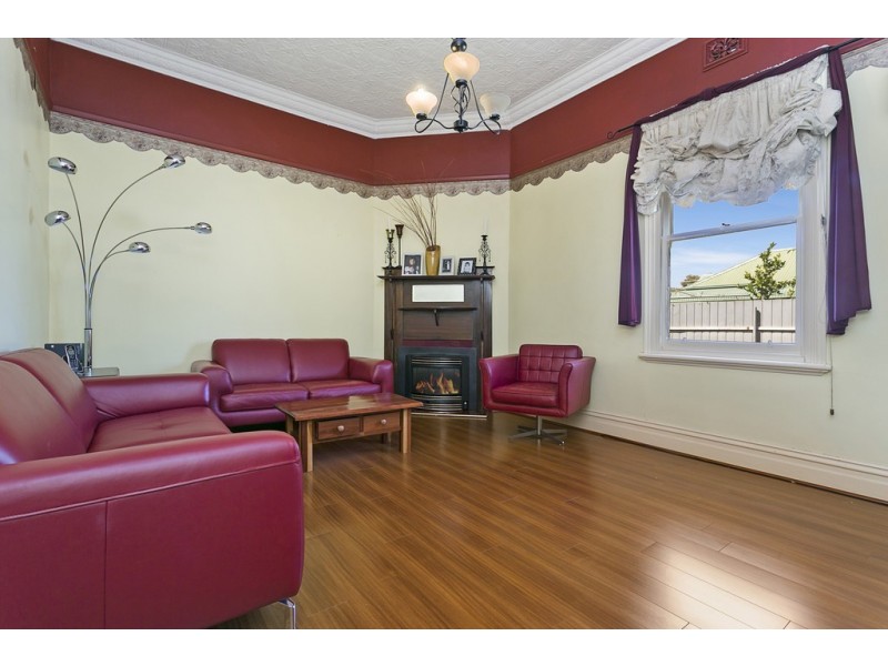 48 Anzac Ave, Seymour VIC 3660
