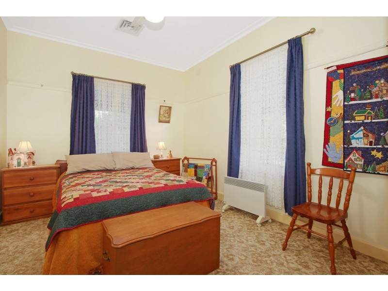 84 Kirkland Avenue, Euroa VIC 3666