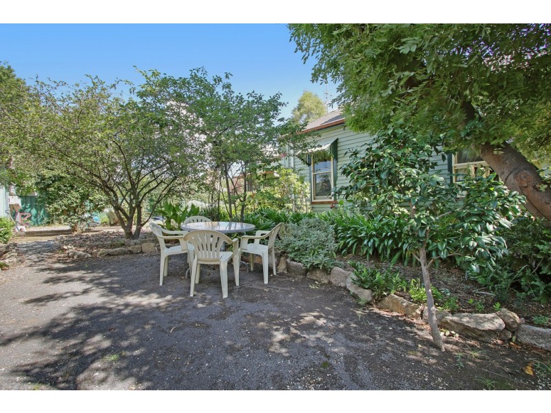 84 Kirkland Avenue, Euroa VIC 3666