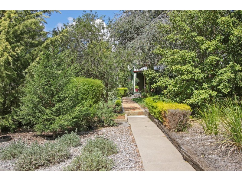 84 Kirkland Avenue, Euroa VIC 3666