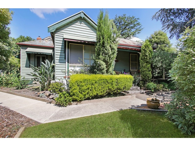 84 Kirkland Avenue, Euroa VIC 3666
