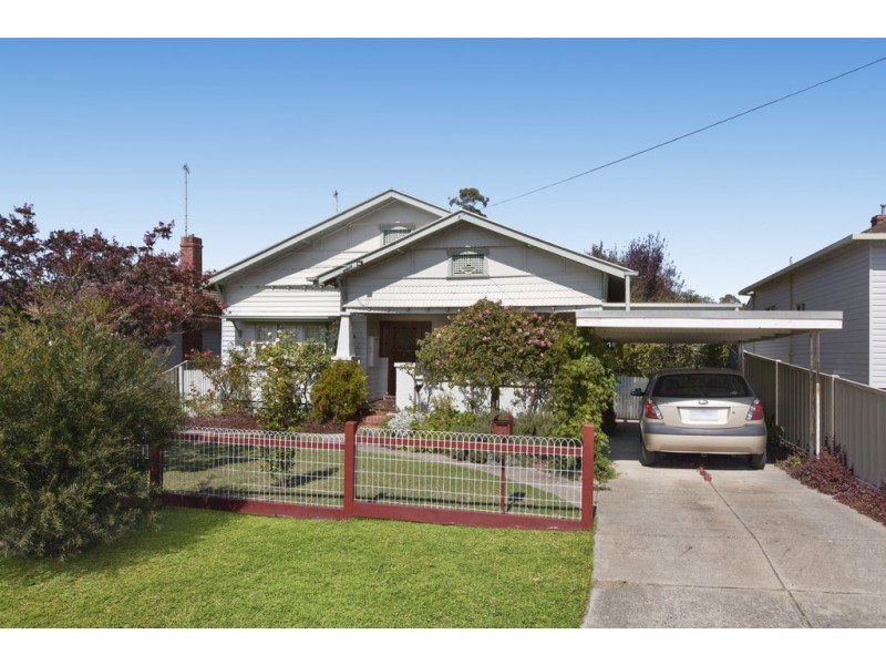24 Railway Street, Seymour VIC 3660