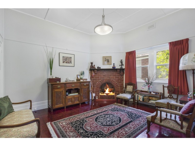 24 Railway Street, Seymour VIC 3660