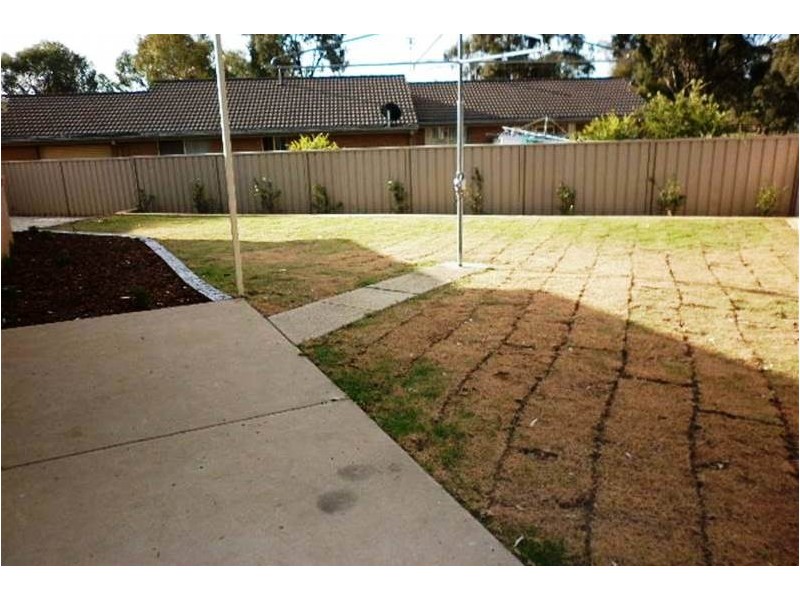 8 Kennedy Court, Seymour VIC 3660