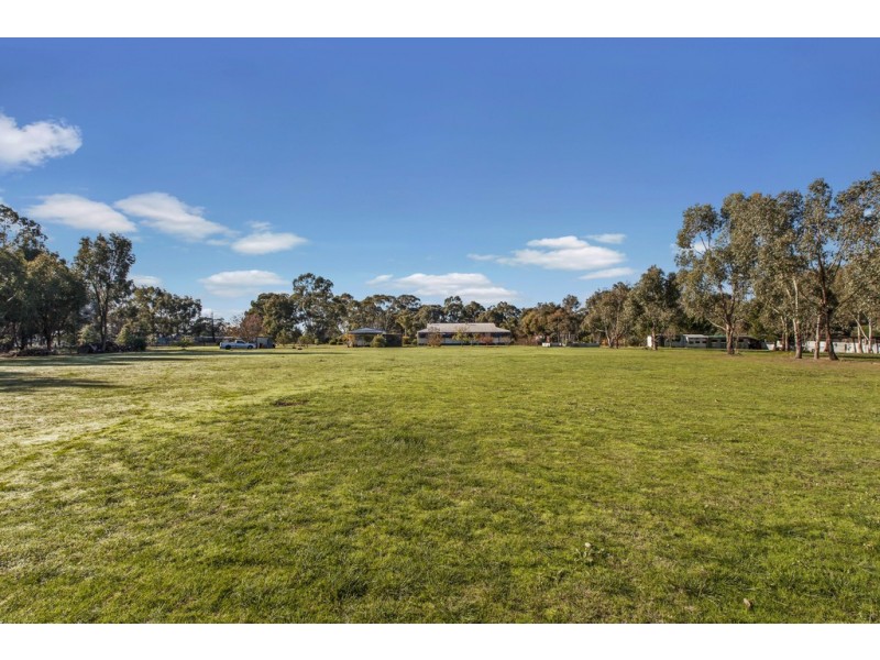 175 Delatite Road, Seymour VIC 3660