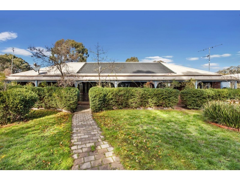 4 Dempsey Road, Seymour VIC 3660