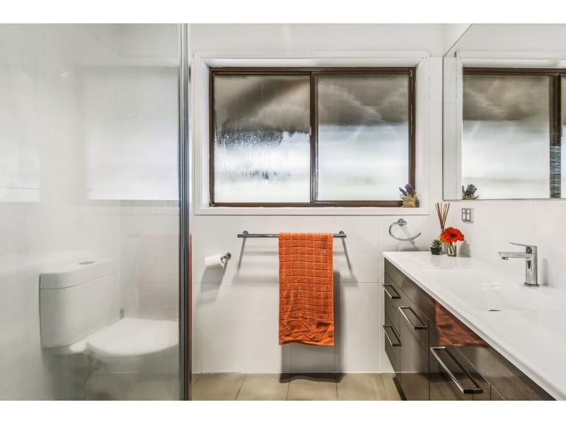 4 Dempsey Road, Seymour VIC 3660