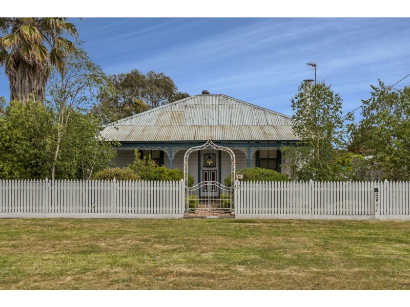 17 Abdullah Road, Seymour VIC 3660