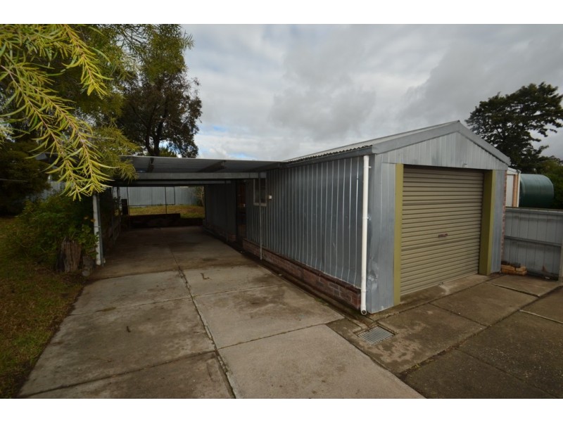 51 Morison Crescent, Seymour VIC 3660