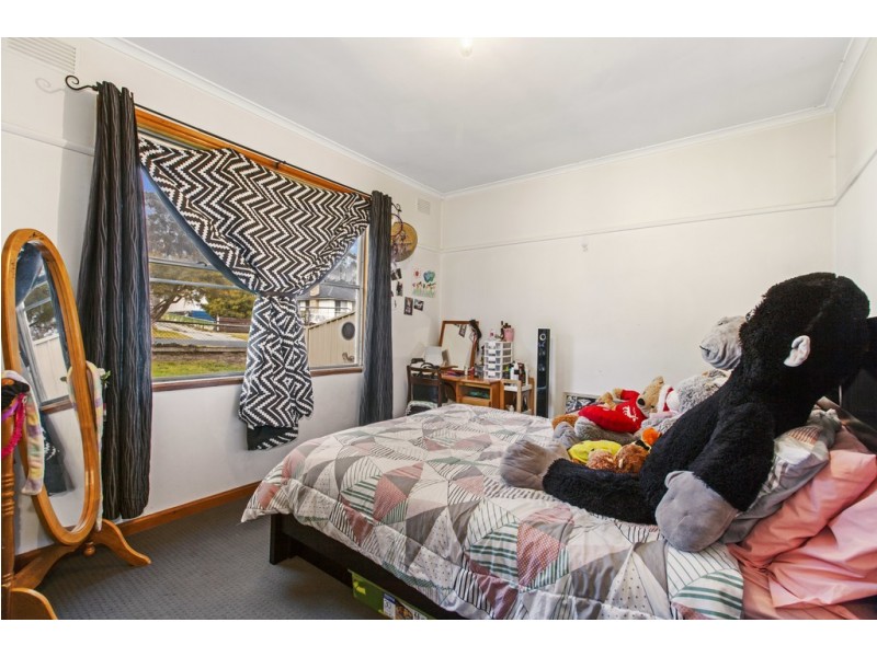 58 Chisholm Crescent, Seymour VIC 3660