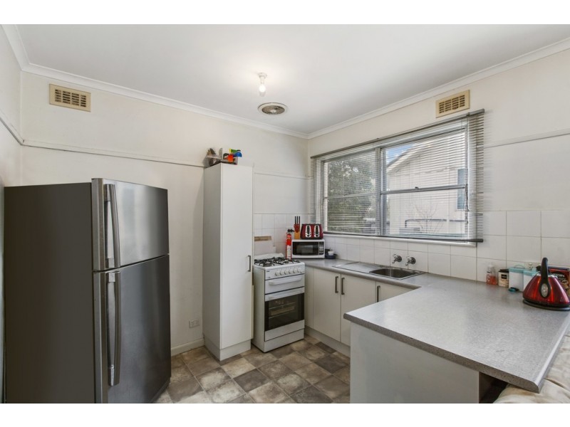 58 Chisholm Crescent, Seymour VIC 3660