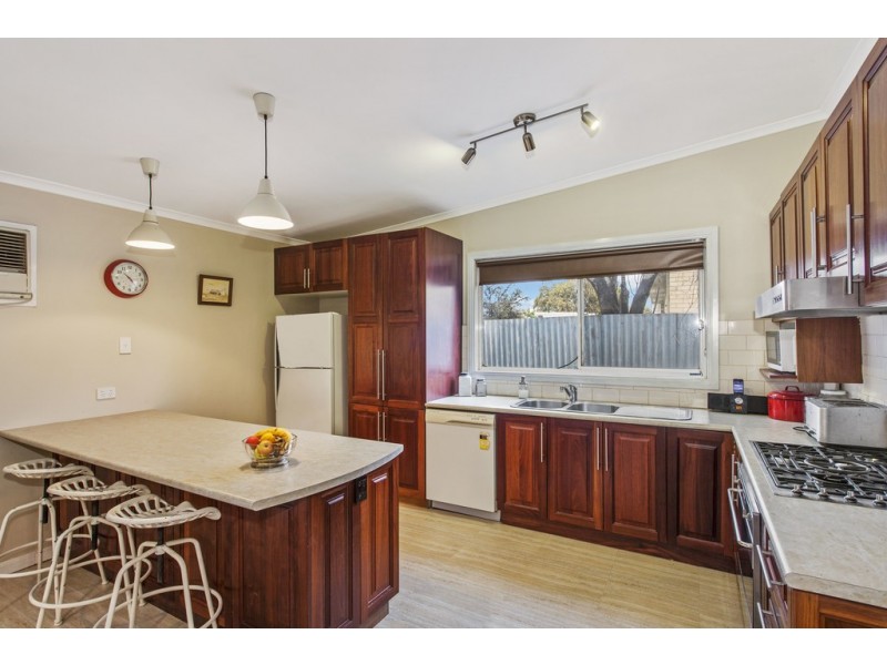 12 Mentor Street, Seymour VIC 3660